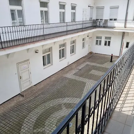 Dh Duomo Iv דירה